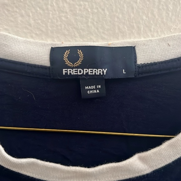 "Fred Perry" - Big Logo Tee - Large - Picture 3 of 4